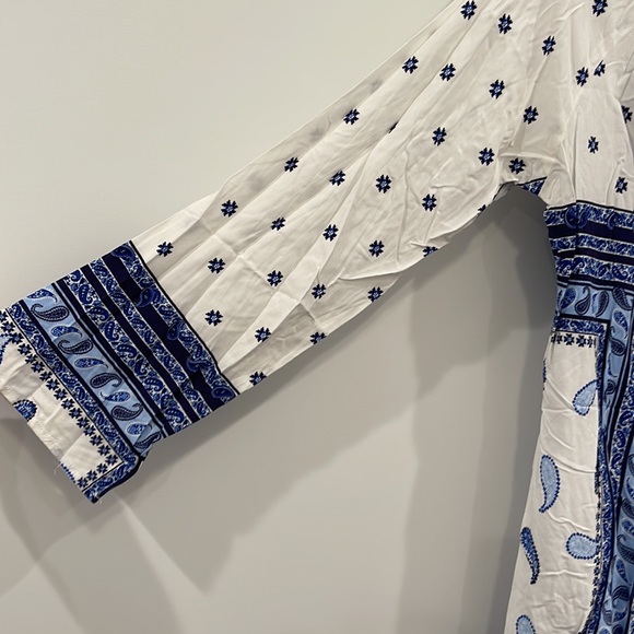 Tommy Bahama coverup - Picture 5 of 6